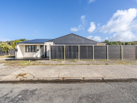Smart Move Residential | Invercargill - 15 Paisley Street - Kew