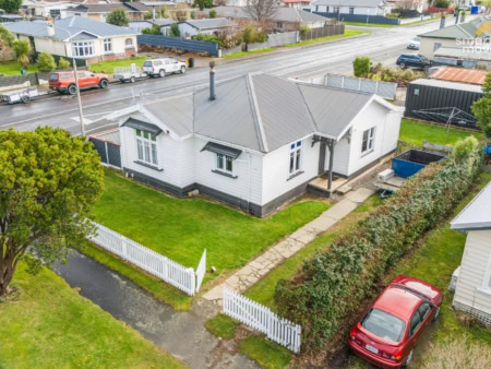 130 Scandrett Street